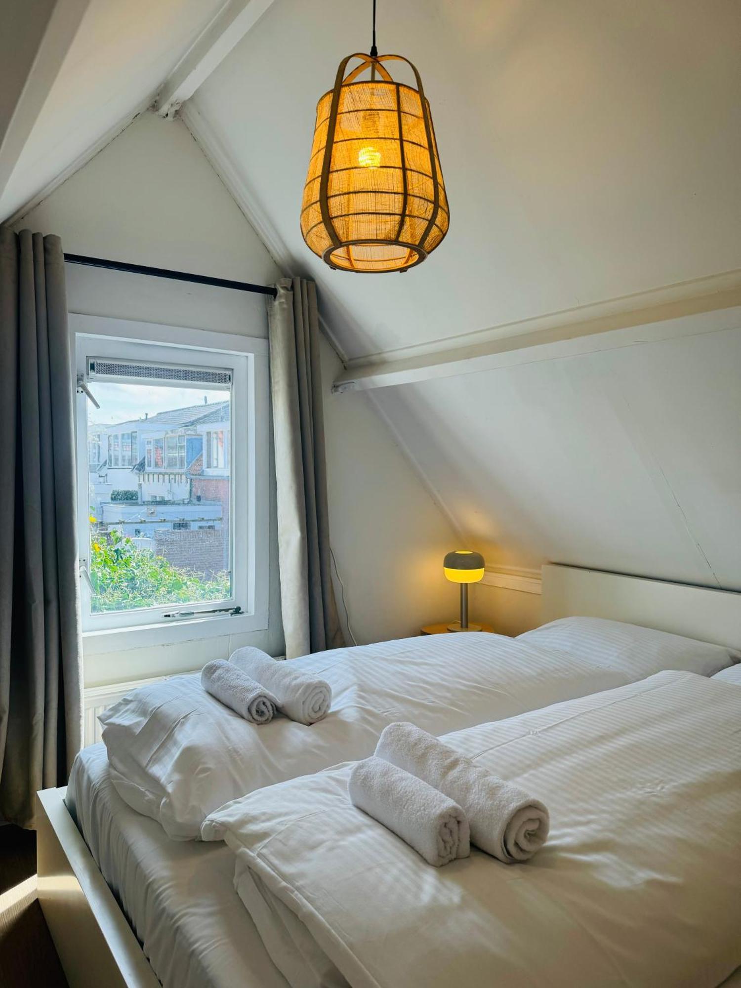 Apartament Hello Noordwijk - Tiny House Julianastraat 12 Zewnętrze zdjęcie